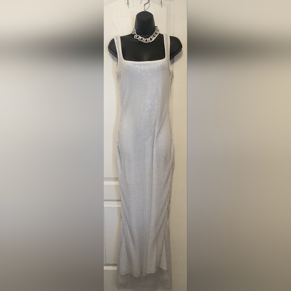 Source Unknown Dresses & Skirts - Silver And White Mesh Square-Neck Maxi Size Large EUC